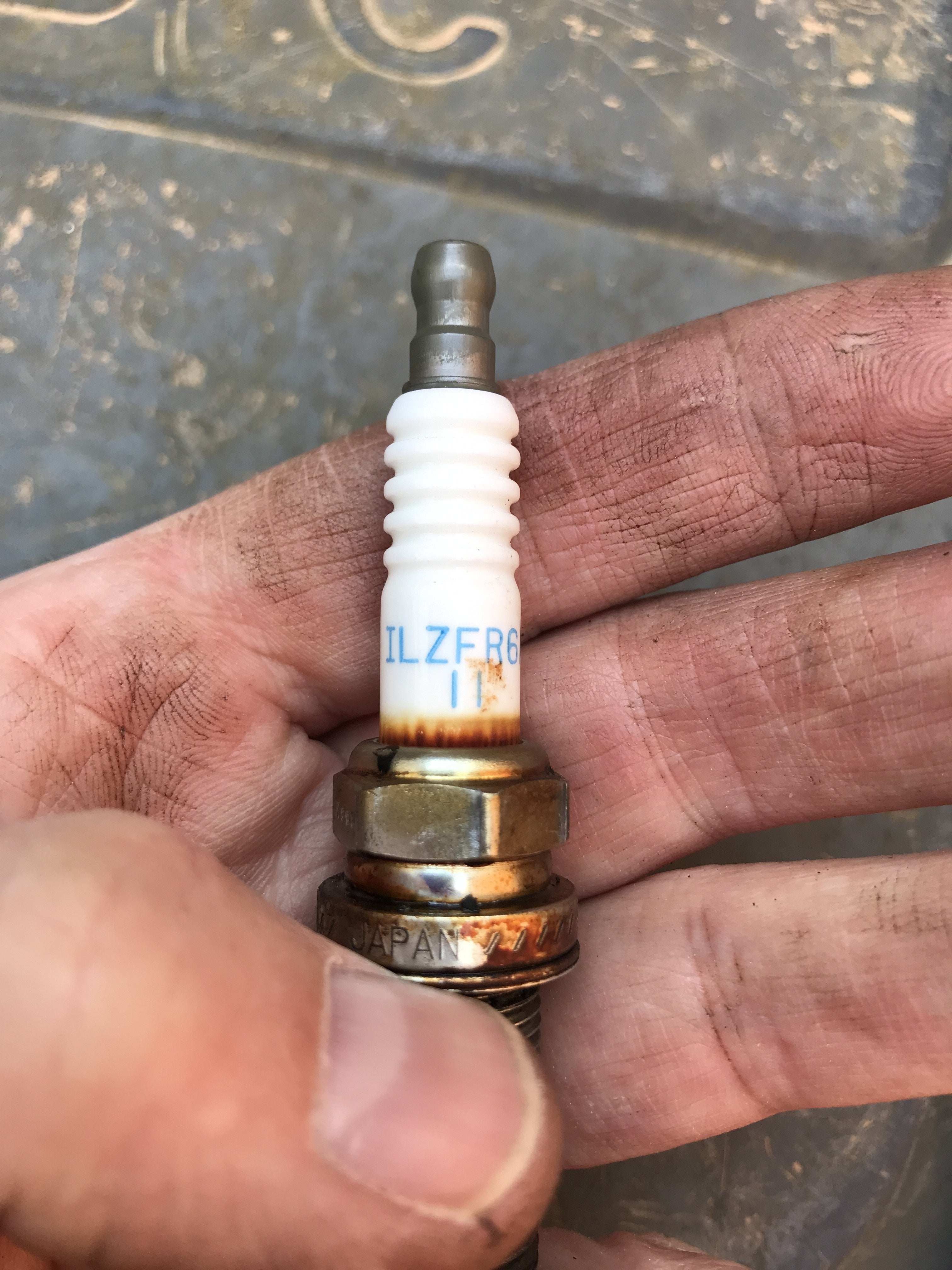 How to check spark plugs